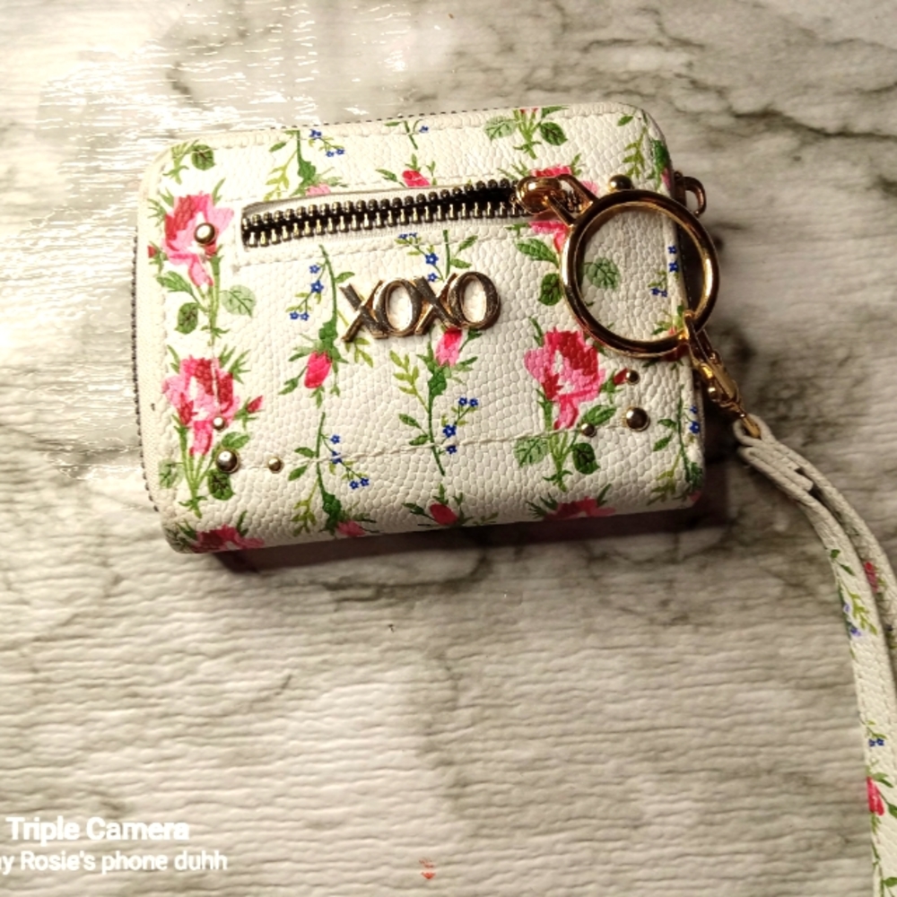 A nice rose wallet